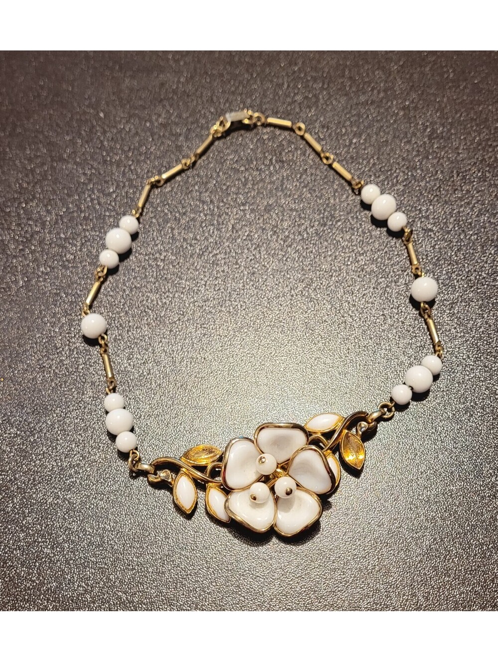 TRIFARI Alfred Philippe 1952 Poured Milk Glass CAMELLIA Flower Necklace